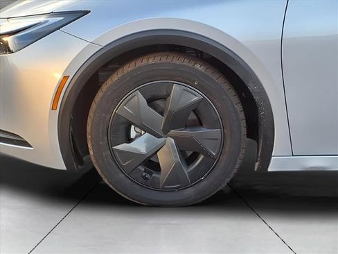 Used 2025 Toyota Prius Limited image 20