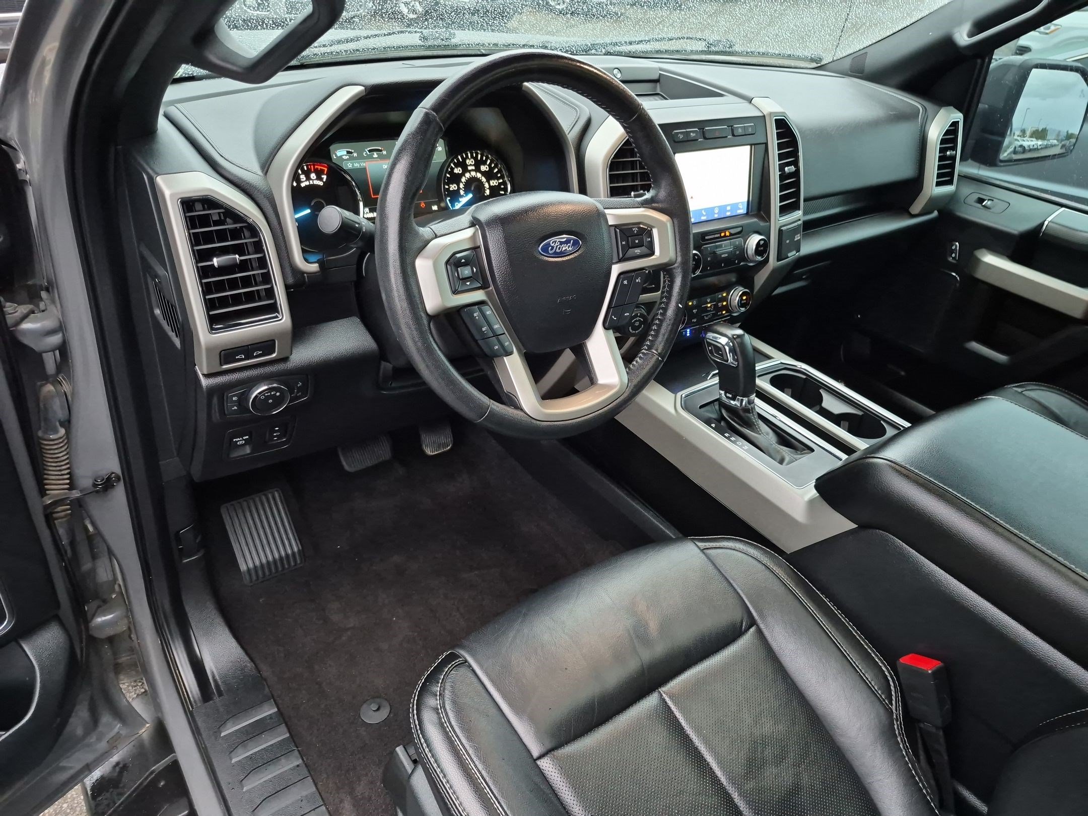 Used 2020 Ford F150 Lariat w/ Equipment Group 502A Luxury AWD/4WD image 16