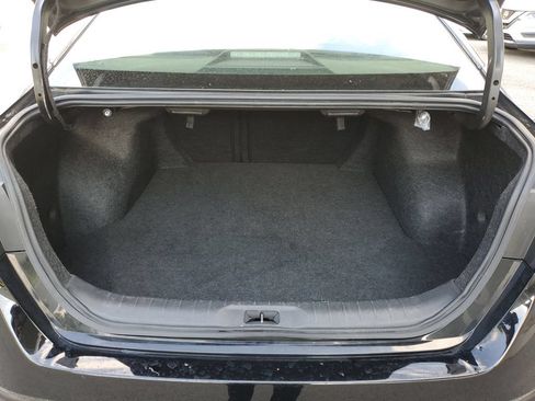 Certified 2025 Nissan Altima 2.5 SV FWD image 8