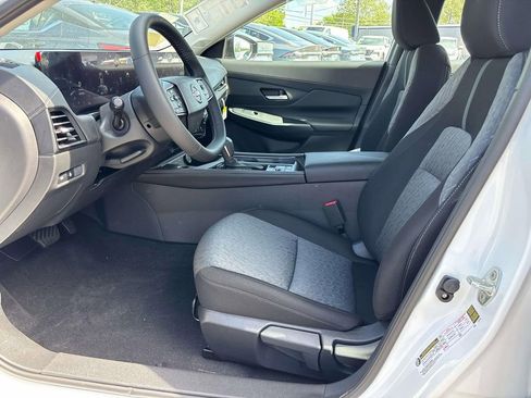 New 2026 Nissan Sentra SV FWD image 4