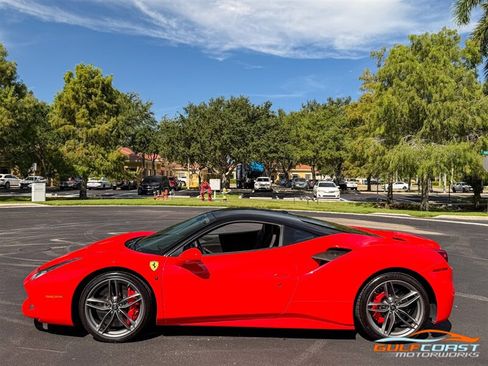 Used 2019 Ferrari 488 GTB RWD image 42