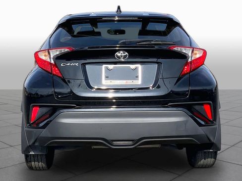 Used 2020 Toyota C-HR LE FWD image 5