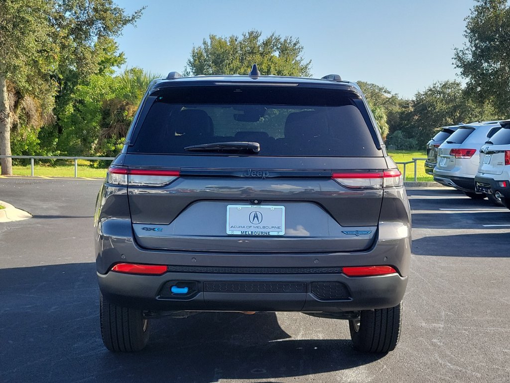 Used 2022 Jeep Grand Cherokee Trailhawk AWD/4WD image 5