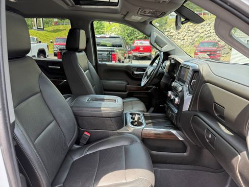 Used 2019 GMC Sierra 1500 SLT w/ SLT Premium Package image 23