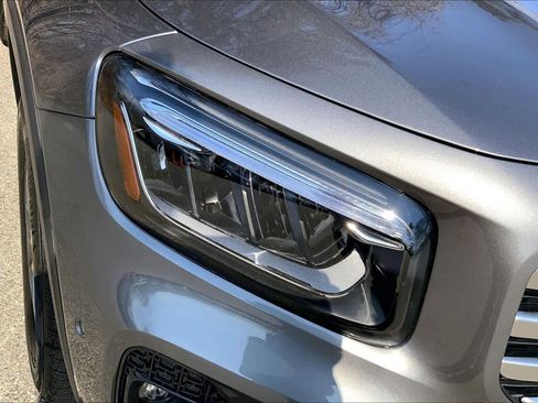 New 2026 Mercedes-Benz GLB 250 4MATIC image 17