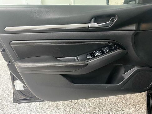 Used 2021 Nissan Altima 2.5 SV image 12