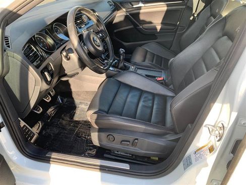 Used 2017 Volkswagen Golf 4-Door image 35