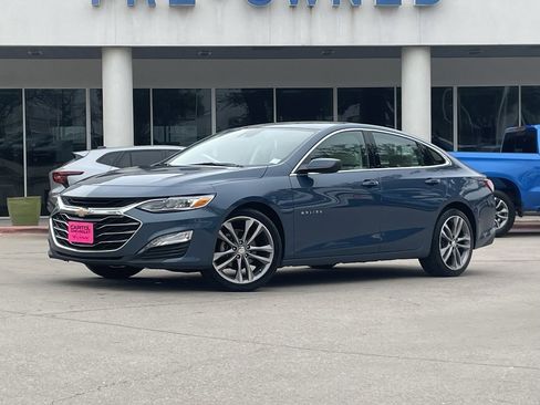 Certified 2024 Chevrolet Malibu LT image 2