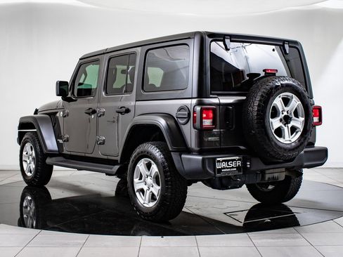 Used 2021 Jeep Wrangler Unlimited Sport image 6