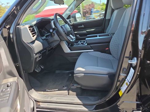 Used 2023 Toyota Tundra SR5 w/ TRD Off-Road Package AWD/4WD image 19