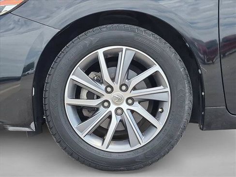 Used 2016 Lexus ES 300h w/ Luxury Package w/Wood Trim FWD image 23