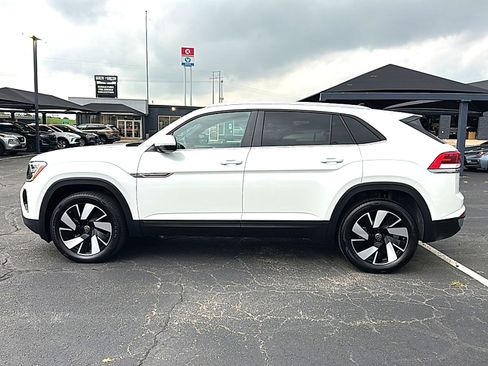 Used 2026 Volkswagen Atlas Cross Sport SE FWD image 5