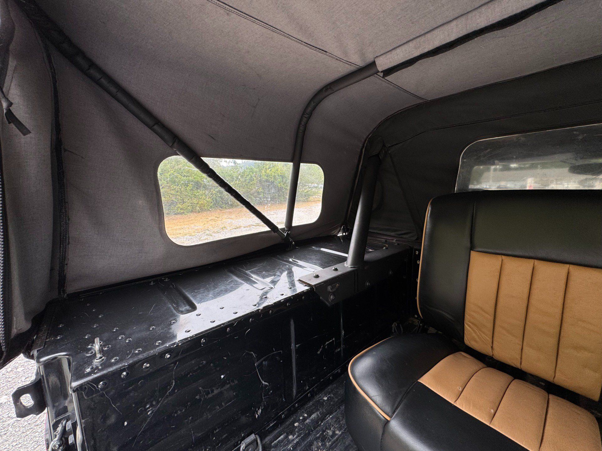 Used 2004 HUMMER H1 4-Door Open Top AWD/4WD image 39
