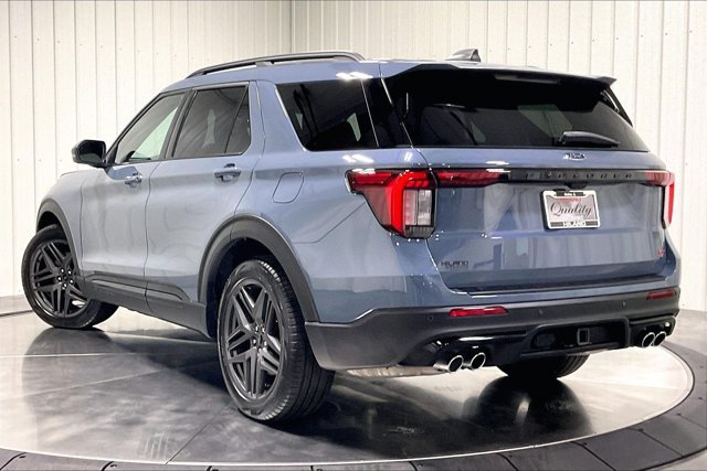 Used 2026 Ford Explorer ST w/ Sun And Sound Package AWD/4WD image 12