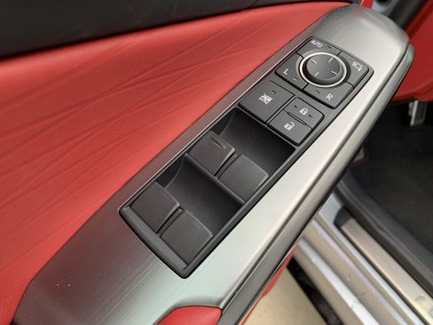 Used 2025 Lexus IS 500 w/ Accessory Package 2 image 15