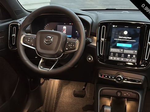 New 2026 Volvo XC40 B5 Ultra w/ Climate Package image 7