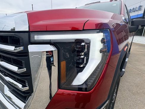 New 2026 GMC Sierra 2500 SLT w/ SLT Convenience Package AWD/4WD image 12