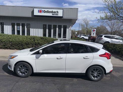 Used 2017 Ford Focus Titanium w/ Titanium Technology Package image 1