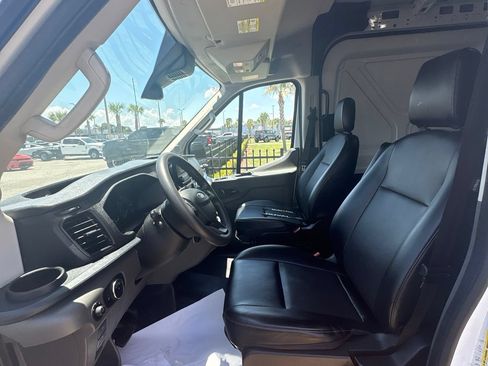 Used 2024 Ford Transit 250 148 Medium Roof RWD image 13