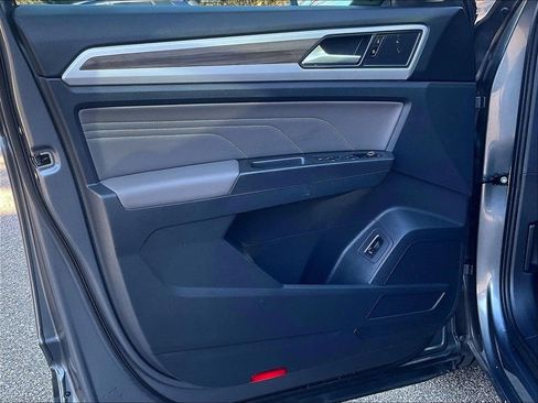 Used 2023 Volkswagen Atlas SEL AWD/4WD image 9
