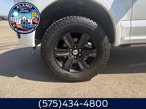 Used 2017 Ford F150 Platinum w/ Equipment Group 701A Luxury AWD/4WD image 27