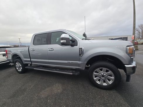 Used 2022 Ford F350 Lariat w/ Lariat Ultimate Package image 4