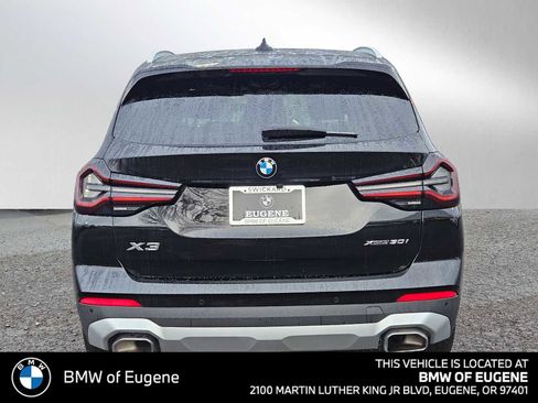 Used 2023 BMW X3 xDrive30i image 4