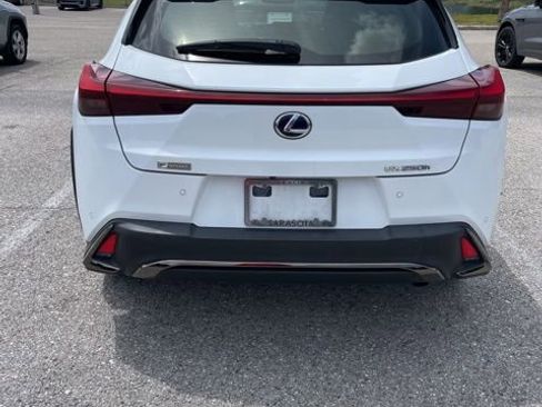 Used 2020 Lexus UX 250h F Sport w/ F Sport Premium Package image 3