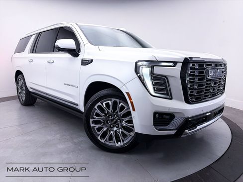 Used 2025 GMC Yukon XL Denali Ultimate AWD/4WD image 1