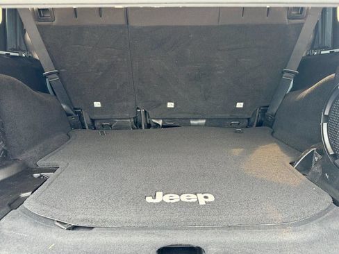 Used 2013 Jeep Wrangler Unlimited Sahara w/ Connectivity Group AWD/4WD image 10