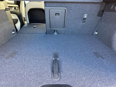 New 2026 Volvo XC40 B5 Ultra w/ Climate Package image 16