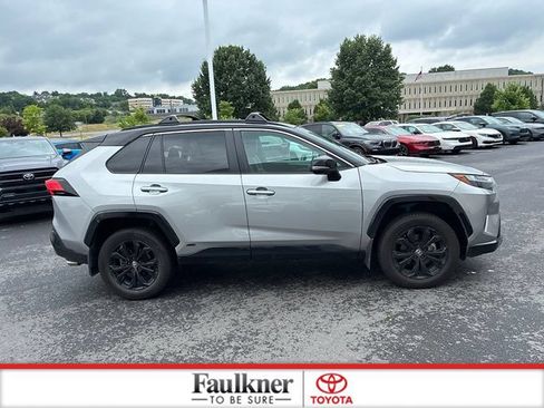 Used 2023 Toyota RAV4 XSE AWD/4WD image 6