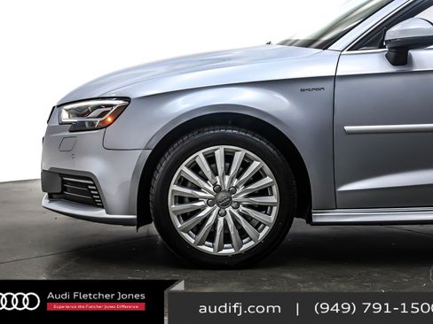 Used 2018 Audi A3 e-tron Prestige w/ Prestige Package image 9