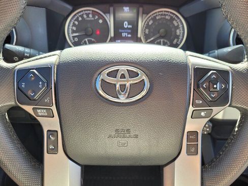 Used 2021 Toyota Tacoma SR5 image 23
