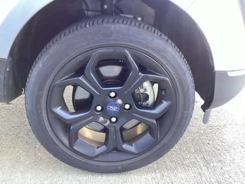 Used 2022 Ford EcoSport SES w/ Interior Protection Package AWD/4WD image 9