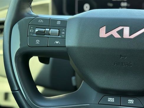 Used 2024 Kia EV9 Land AWD/4WD image 32