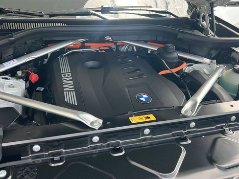 New 2026 BMW X5 xDrive50e w/ M Sport Package AWD/4WD image 35