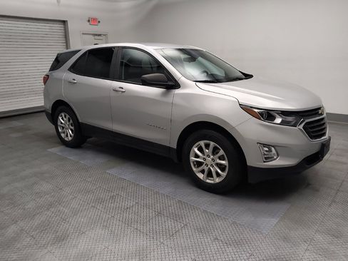 Used 2021 Chevrolet Equinox LS w/ LS Convenience Package FWD image 11
