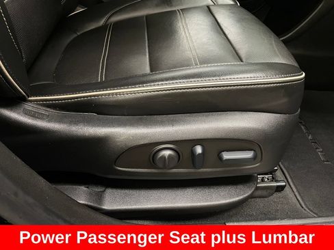 Used 2023 GMC Acadia Denali FWD image 12