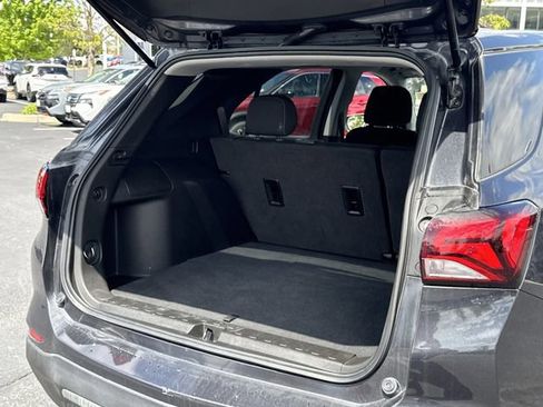 Used 2022 Chevrolet Equinox LT FWD image 22