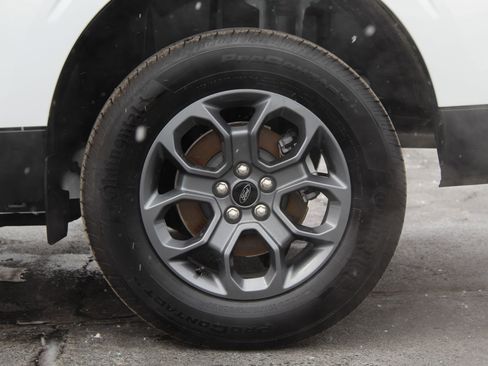 New 2025 Ford Maverick XLT w/ XLT Luxury Package FWD image 26
