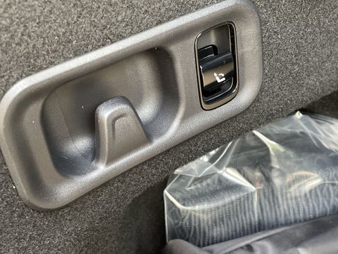 New 2026 Mercedes-Benz E 350 4MATIC Sedan image 10