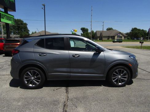 Used 2020 Buick Encore GX Select w/ Sport Touring Package FWD image 9