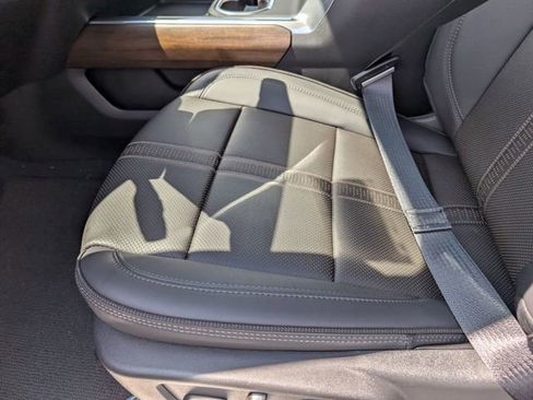 New 2026 Chevrolet Silverado 2500 High Country w/ High Country Premium Package AWD/4WD image 24