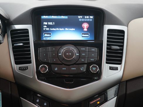 Used 2014 Chevrolet Cruze LT w/ Sun, Sound and Sport Package FWD image 16