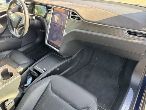 Used 2016 Tesla Model S 75D image 5