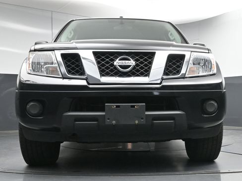 Used 2016 Nissan Frontier SV image 21