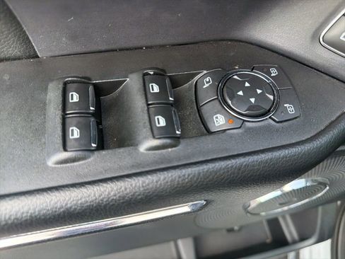 Used 2021 Ford Expedition XLT image 25