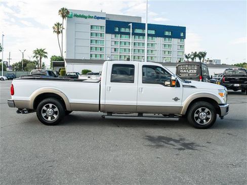 Used 2011 Ford F250 Lariat w/ Lariat Interior Pkg RWD image 4