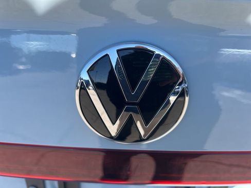 Used 2025 Volkswagen Jetta GLI Autobahn image 31